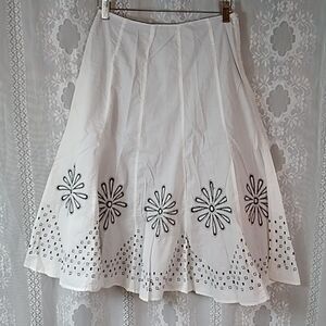 Allison Taylor 100% Cotton Exclusive Of Decoration Embroiderd Women Skirt Size 4